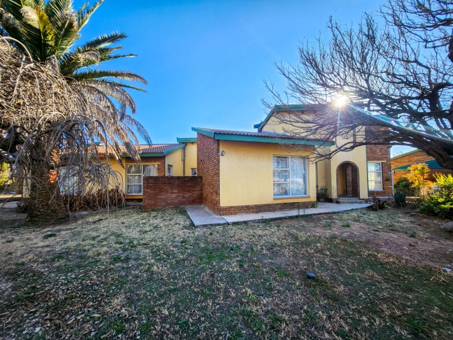 3 Bedroom Property for Sale in La Hoff North West